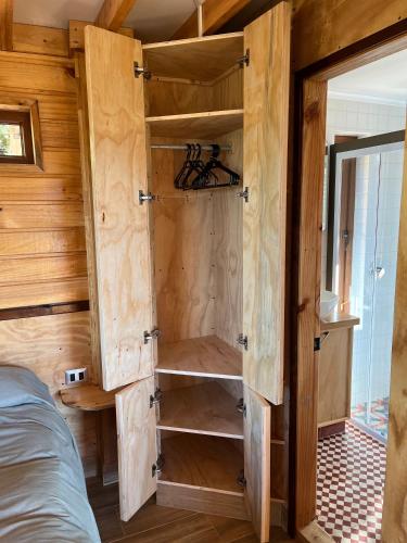 Cabañas japonesas en el bosque KURO y AKA