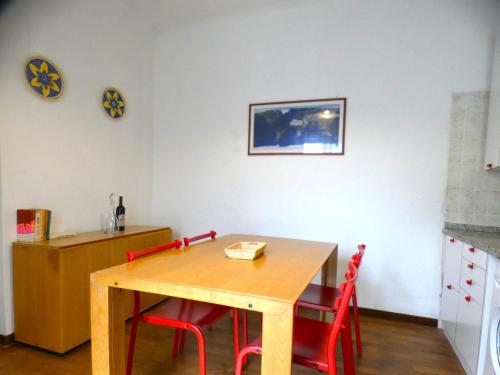 A' La GARE 6 A' La GARE 6