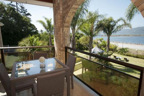 المنطقة المحيطة, Lagoon Breeze Guest House in باراداس