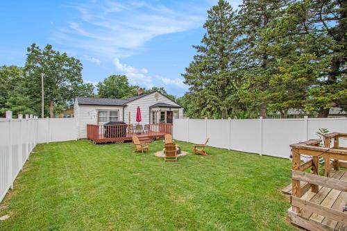 Square Toe's Last Resort in New Buffalo (Michigan)