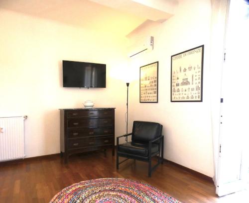 A' La GARE 6 A' La GARE 6