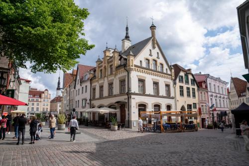 2BR 95m2 apartment in Old Town with Free Parking and Sauna!