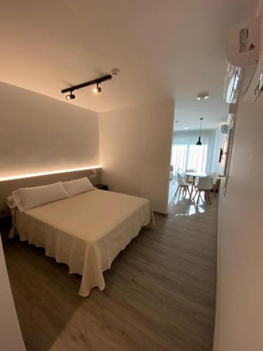 Apartamentos Riveiro - image 5