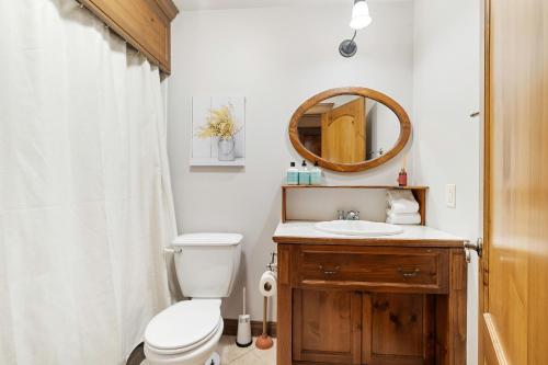 Les Manoirs Wpool & Hot Tub Near Village 120-7 in Mont-Tremblant, Canada