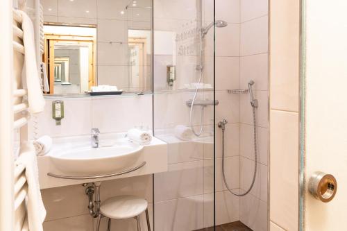 Schlosshotel Seewirt - image 12