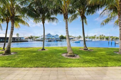 Sailfish Suites 3 - waterfront in Stuart, USA