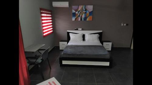 Deluxe Double Bed Bedroom in Lome - Togo, Lomé (photo 11)