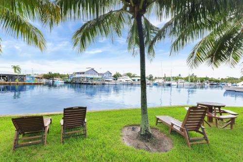Sailfish Suites 7 - Waterfront Lodging in Stuart, USA