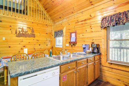 Sevierville Cabin with Hot Tub and Deck! in Sevierville, USA