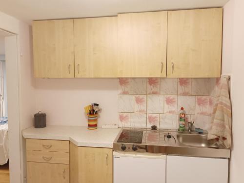 Kitchen, A place to be - Ruhelage mit gratis Parkplatz in Wetzelsdorf