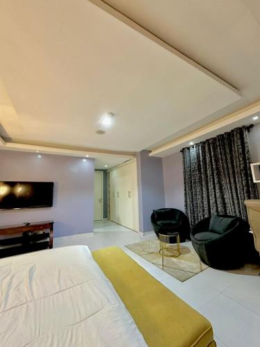 Dynamic Charis, Lagos (photo 4)