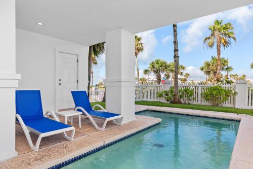 Four-Bedroom Holiday Home image 4