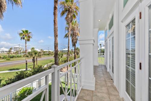 Four-Bedroom Holiday Home image 7