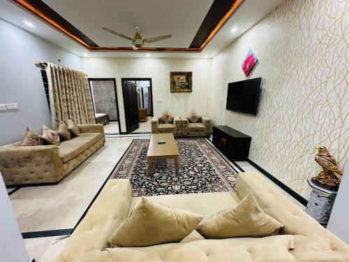 Rustic lodge Cottage - main image