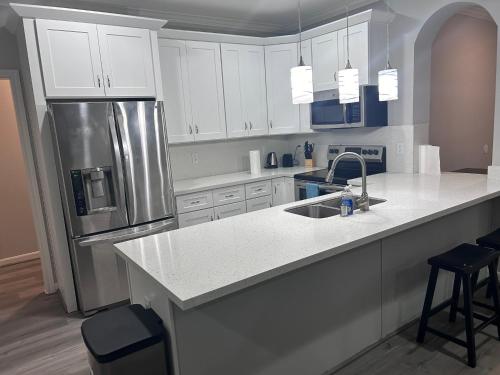 Stunning 3BR Home Near Downtown Houston - Sleeps 8 in Houston, USA