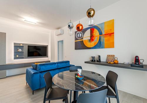 Tower View luxury apartment on the River 1
