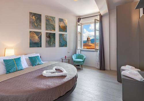 Tower View luxury apartment on the River