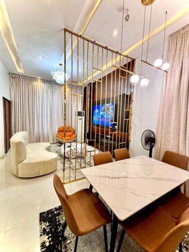 E&T Apartment