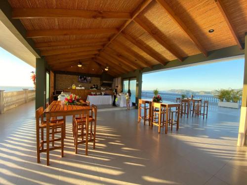 Tampilan eksterior, 360 Splendor 308A-Ocean View 2 Br -Breakfast Included! in Playa Flamingo