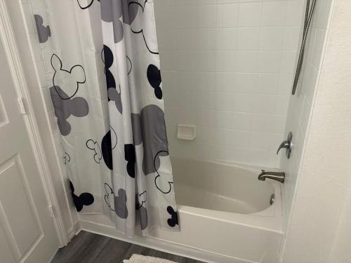 Vilas em Seven Dwarfs - 3 Quartos - 20 min disney in Kissimmee, USA