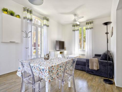 Apartment image 3