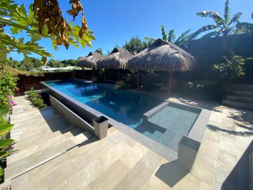 สระว่ายน้ำ, Maharepa Lodges in เกาะโมโอเรีย