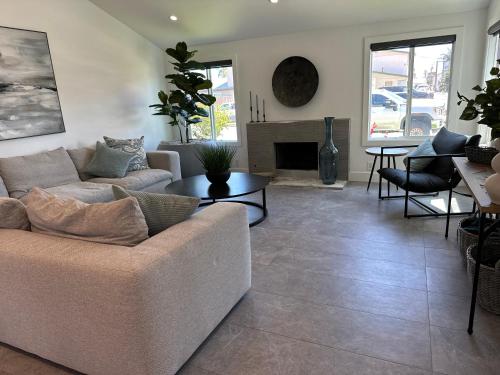 Urban Beach House- Downtown Huntington Beach in Huntington Beach, USA