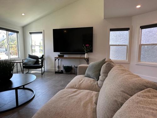 Urban Beach House- Downtown Huntington Beach in Huntington Beach, USA