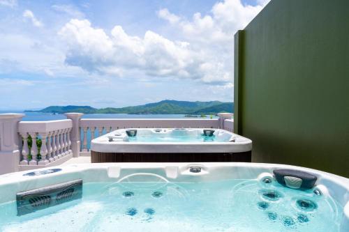 Exterior view, 360 Splendor 101B Ocean View Studio With Breakfast in Playa Flamingo