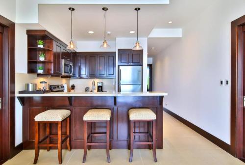 Exterior view, 360 Splendor 305 Ocean View Condo- With Breakfast in Playa Flamingo
