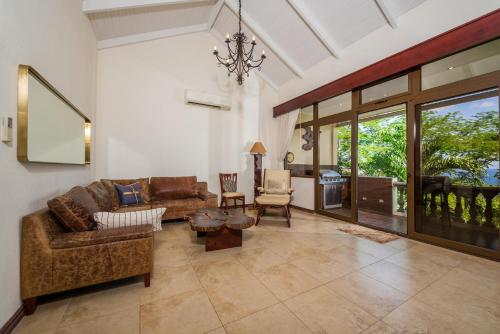 Vista exterior, Casa Del Mar- 3 Br Ocean View House In Flamingo in Playa Flamingo