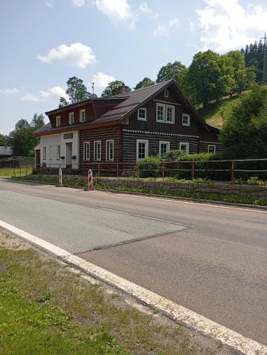 Pension Slunecnice in Пец-под-Снежкою
