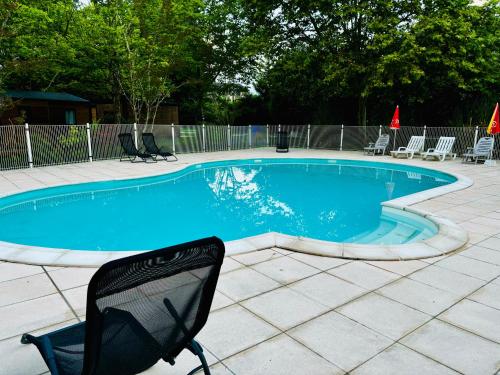 Peldbaseins, Superbe Mobilehome 3 ch, climatisé tout confort (Superbe Mobilehome 3 ch, climatise tout confort) in Onesse-Laharie