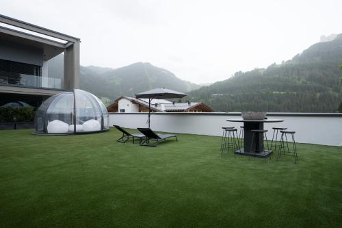 DOLOMITI EXCLUSIVE YOUR MOUNTAIN SUITE DOLOMITI EXCLUSIVE YOUR MOUNTAIN SUITE