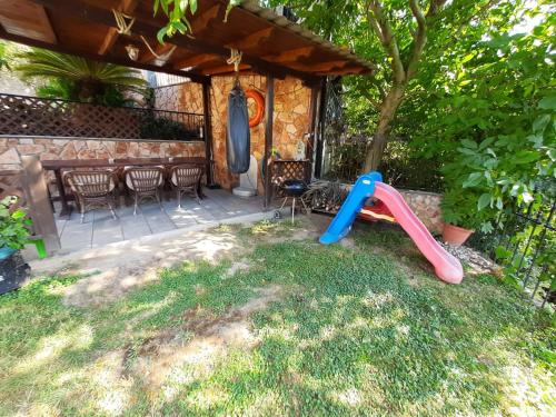 Have, Seaside paradise in Iraklitsa