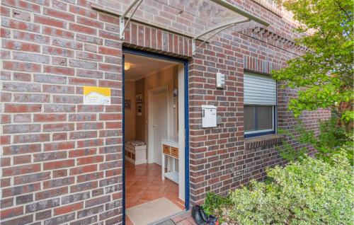 2 Bedroom Nice Apartment In Fehmarn - Tap to explore photos