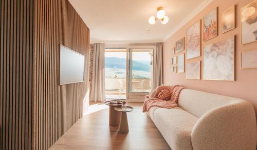 Appartement thématique Au Creux de la rose in Couvet, Schweiz
