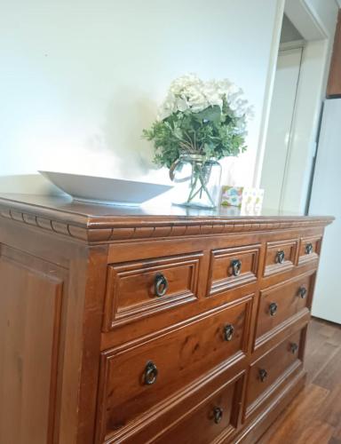 Spacious and cozy home next to Glen Waverley in Wantirna