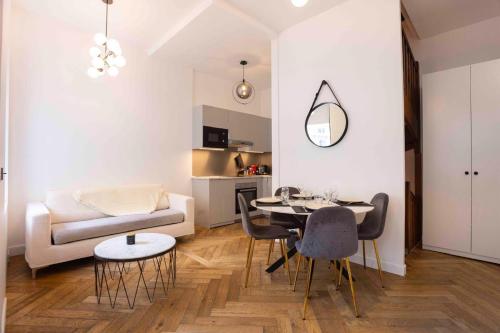 DUPLEX AU COEUR DU 16 Eme, Paris