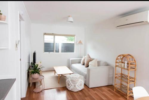 Cute one bedroom near Waterview in افونديل