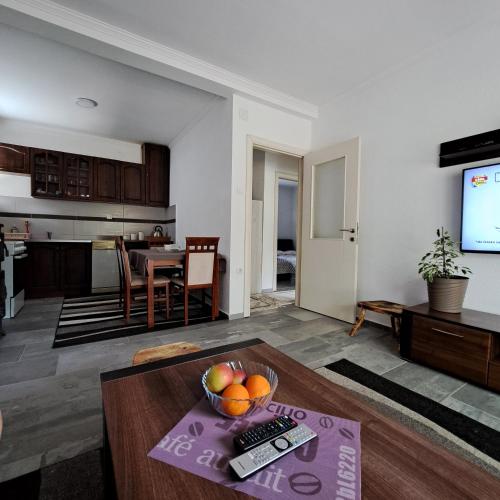Family house VND in كوتور