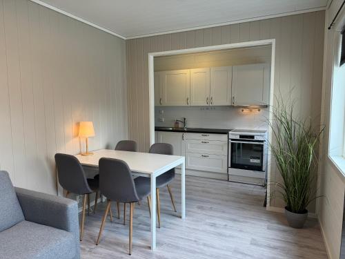 Small apartment in the harbour of Jørpeland, Jørpeland (photo 2)