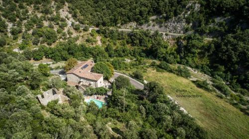 Viesnīcas āriene, Domaine de la Carriere in Sumene