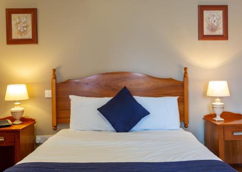 Tudor House Bed and Breakfast - image 2