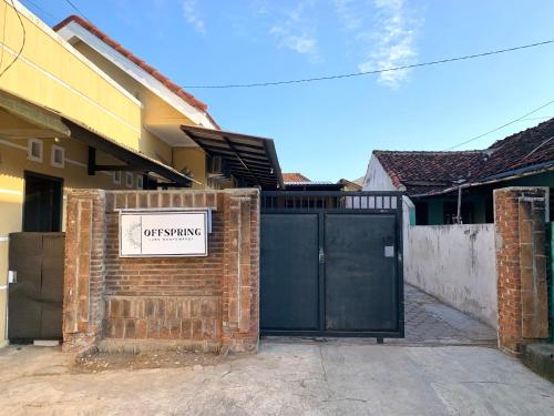 Offspring Ijen Hostel Banyuwangi - 숙소 외관