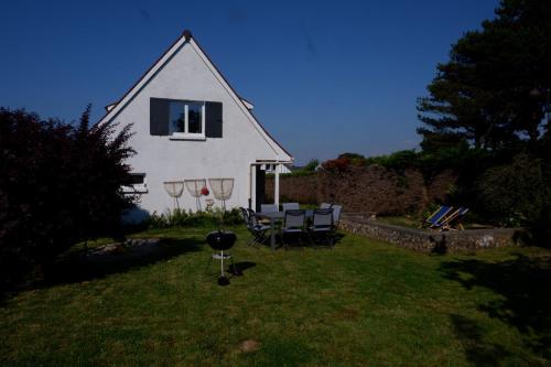 Exterior view, maison familiale proche plage in Quiberville