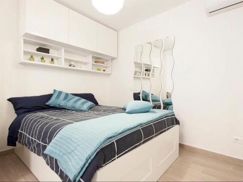 Condotti Apartment - main image