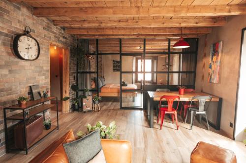 Appartement thématique: Voyage Industriel in Travers, Schweiz