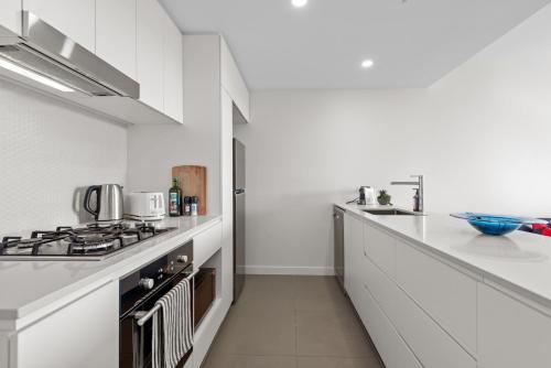 Captivating Convenience 1Bed 1Bath 1Car Views in 圖翁