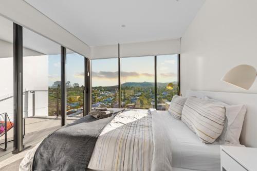 Captivating Convenience 1Bed 1Bath 1Car Views in 圖翁